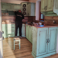 kuchyně do U, toskánská zelená